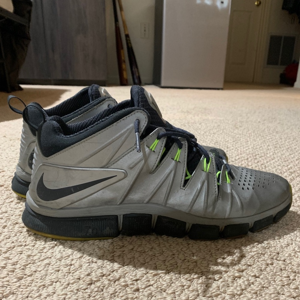Nike shoes